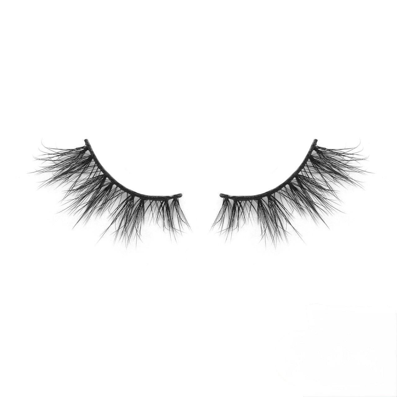Half Lash H19 – Small Eyes Wispy (3 Pairs Box)